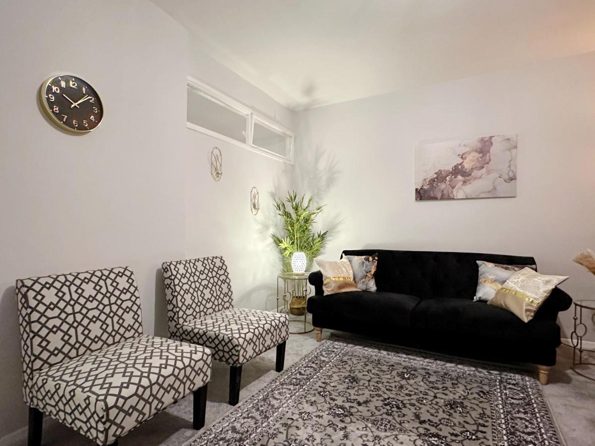 Zoey Place Near Thames River - 2 Double Beds, 1 Single Bed, Spacious, Ideal For Families London Bagian luar foto